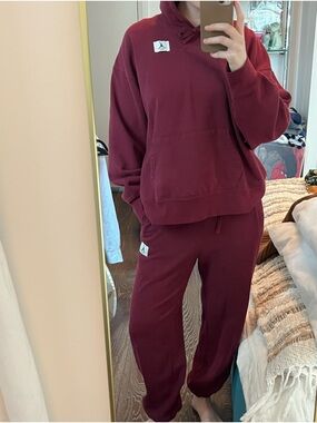 Rare Jordan Nike Flight Burgundy Pullover Hoodie & Sweatpants Set